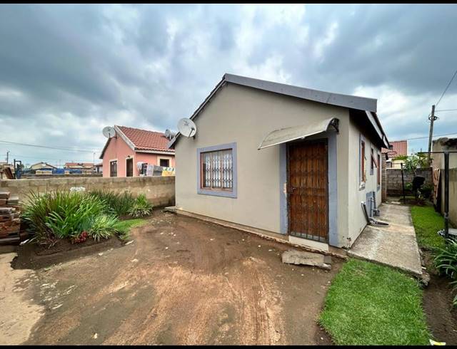 2 BEDROOM HOUSE FOR SALE IN PALM RIDGE